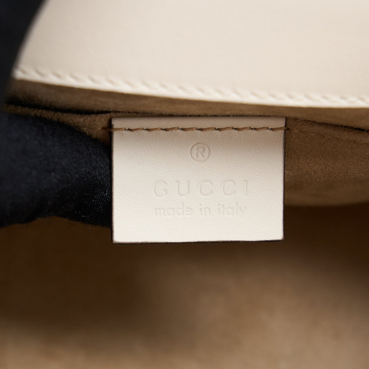 gucci-mini-top-handle-sylvie-bag-calfskin-white-ghw