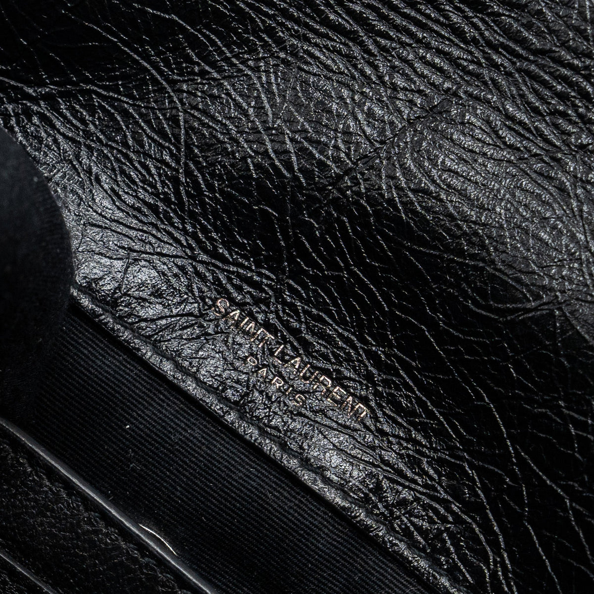 saint-laurent-ysl-niki-baby-bag-vintage-calfskin-black-ruthenium-hardware
