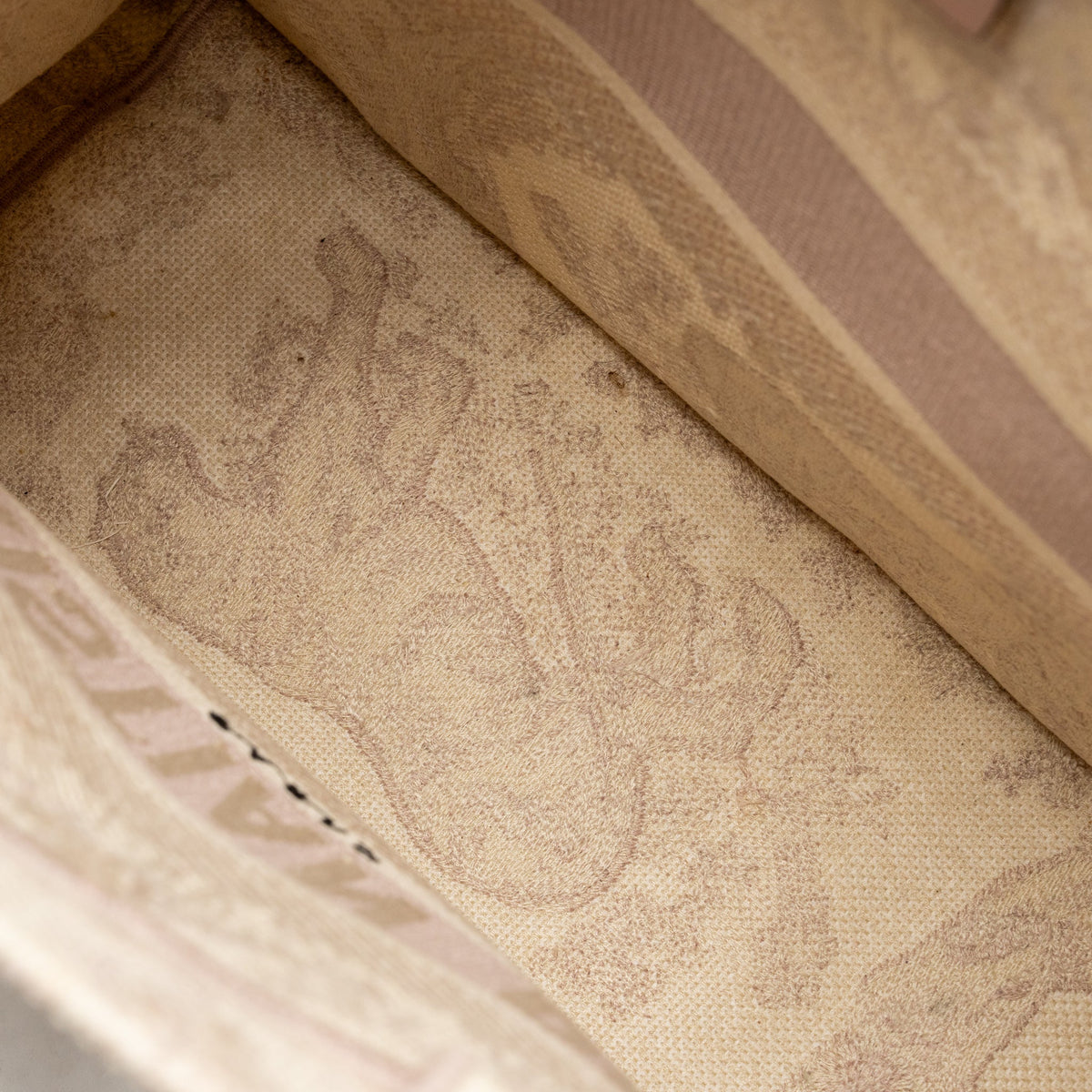 dior-medium-book-tote-pink-toile-de-jouy-embroidery-1