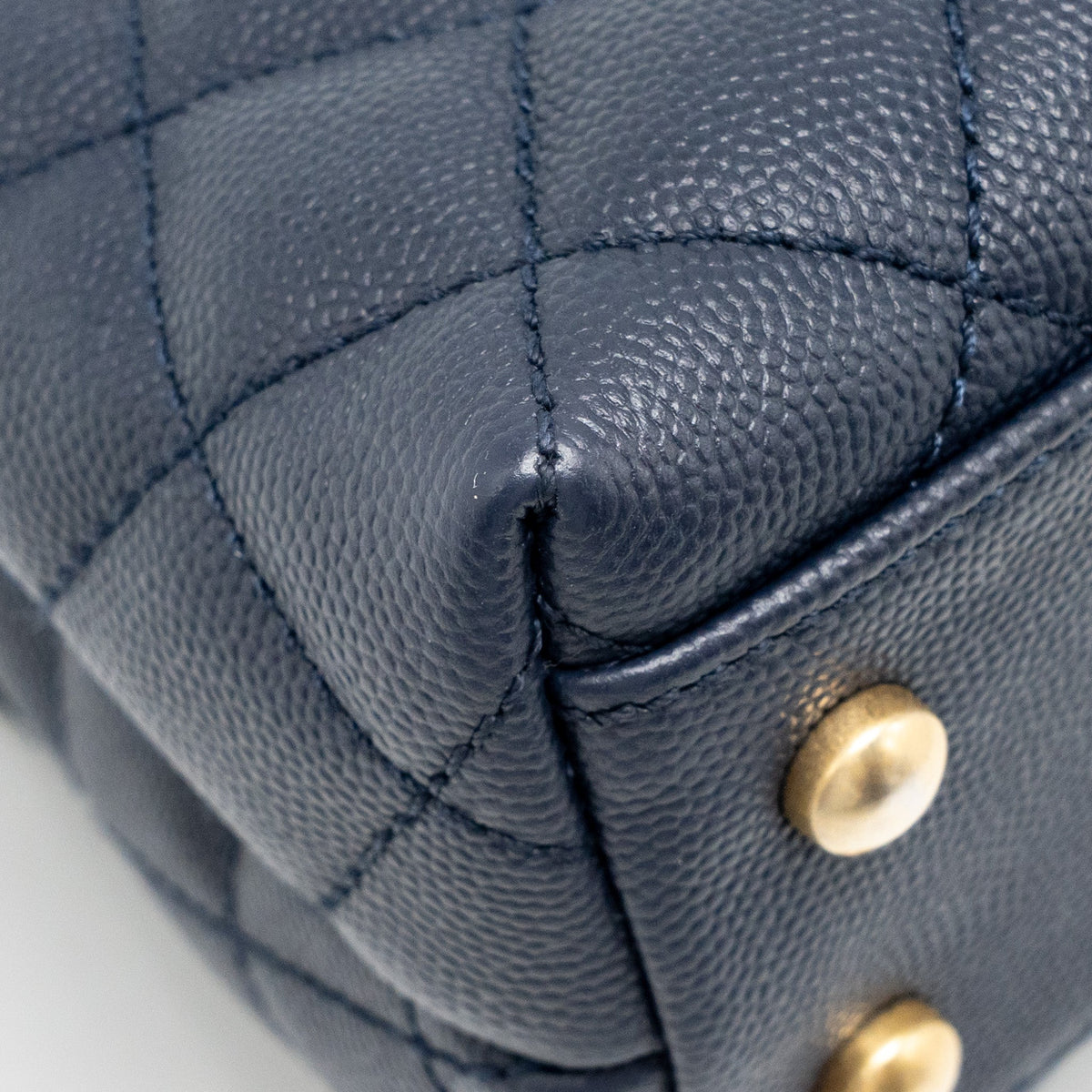 chanel-small-coco-handle-caviar-navy-ghw