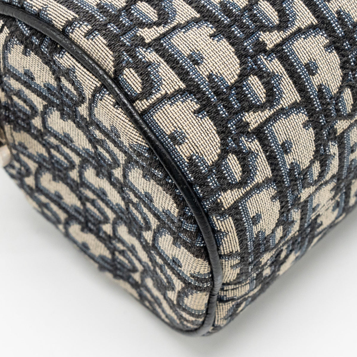 dior-roller-messenger-bag-oblique-jacquard-shw