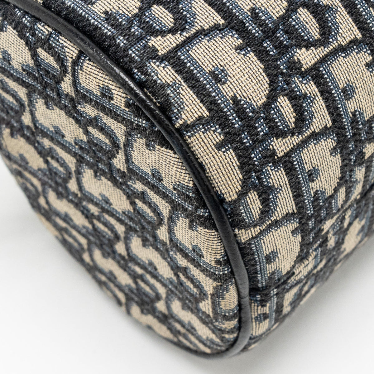 dior-roller-messenger-bag-oblique-jacquard-shw