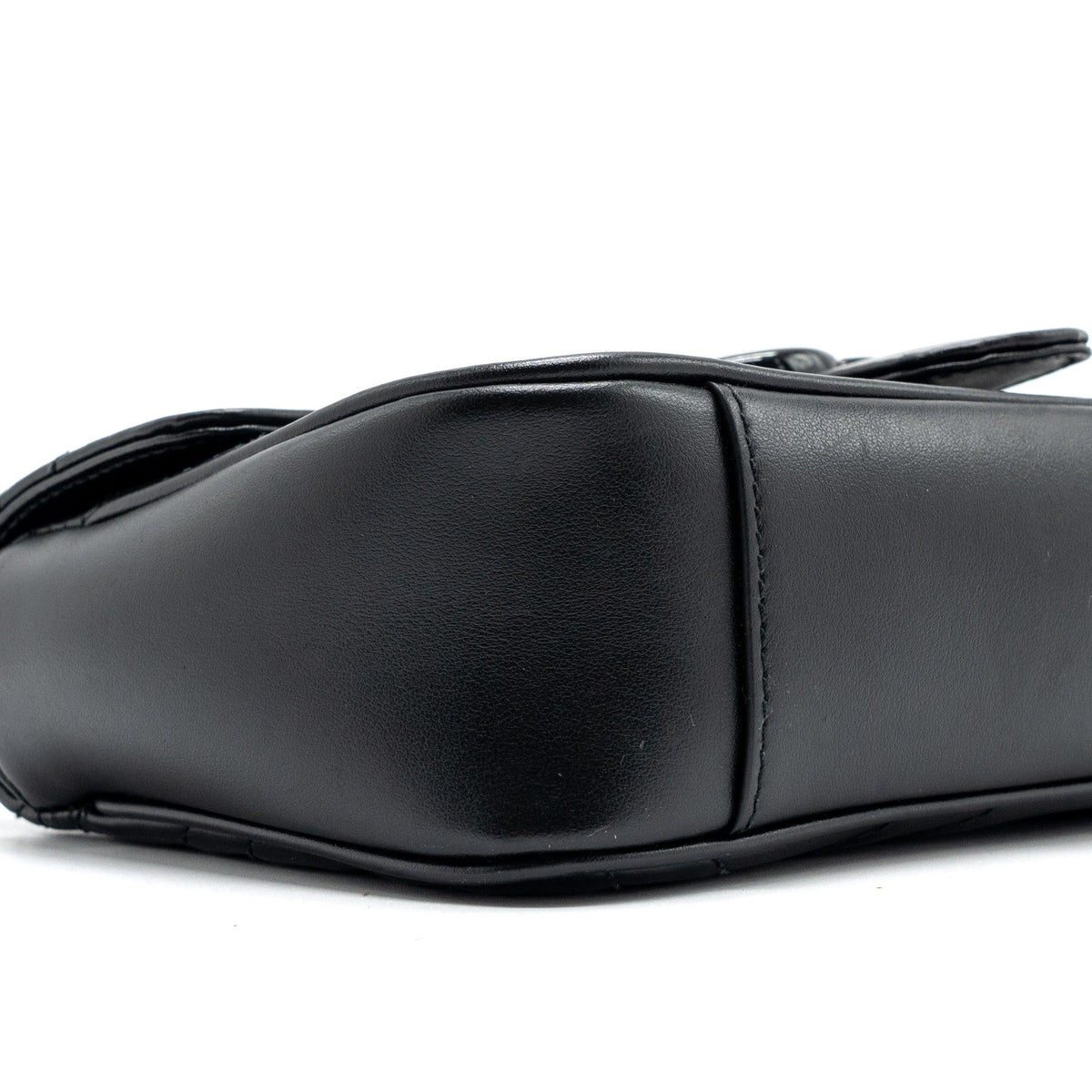 gucci-mini-marmont-calfskin-black-with-black-hardware
