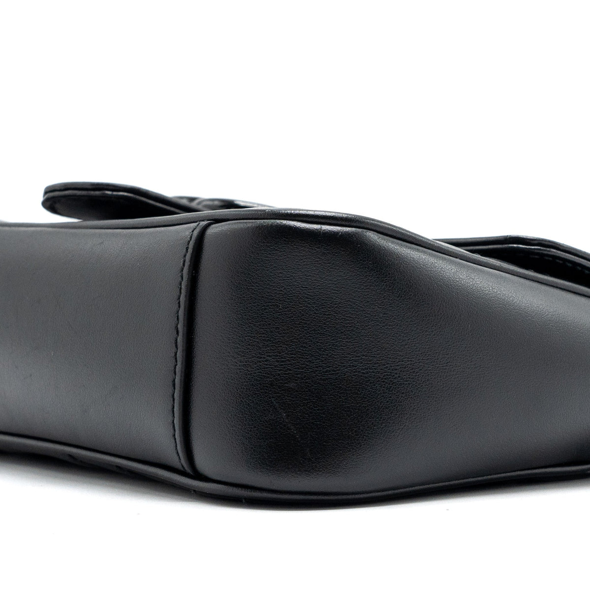 gucci-mini-marmont-calfskin-black-with-black-hardware