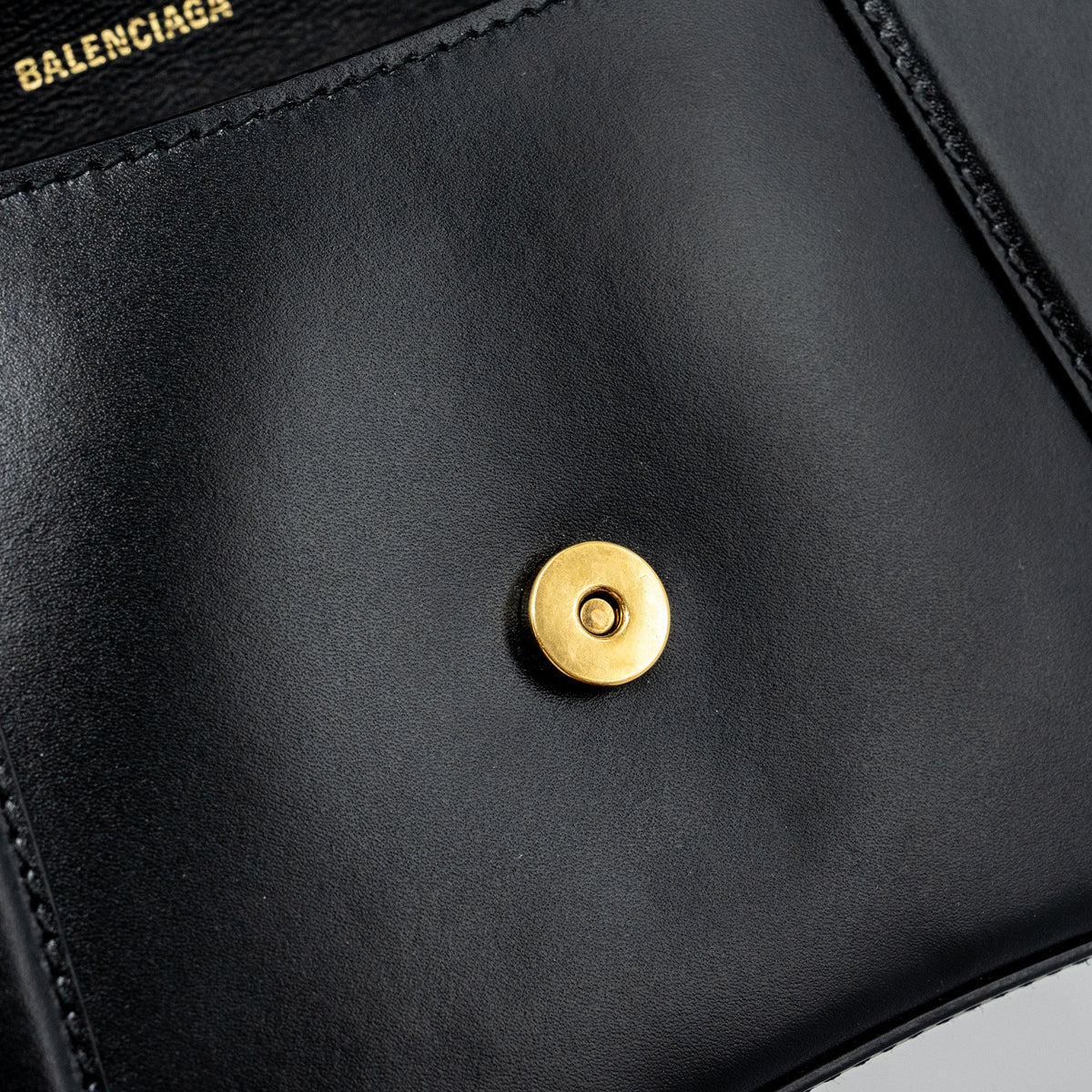 balenciaga-hourglass-s-calfskin-black-ghw-1