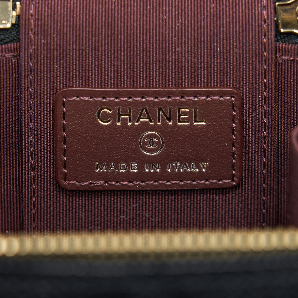 chanel-small-vanity-with-chain-caviar-black-lghw