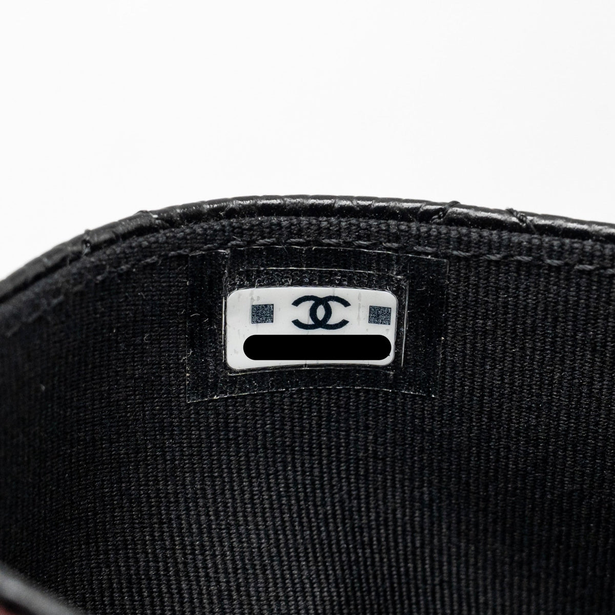 chanel-classic-flap-card-holder-caviar-black-ghw-microchip-15