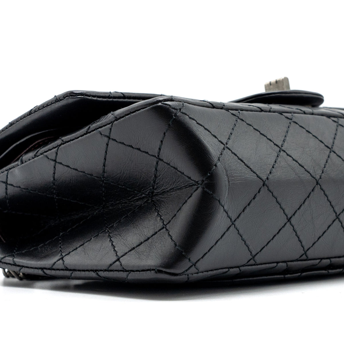 chanel-small-2-55-reissue-flap-bag-aged-calfskin-black-ruthenium-hardwaremicrochip