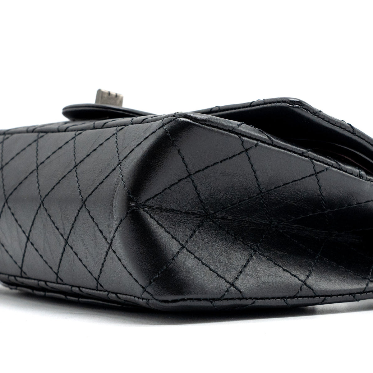 chanel-small-2-55-reissue-flap-bag-aged-calfskin-black-ruthenium-hardwaremicrochip
