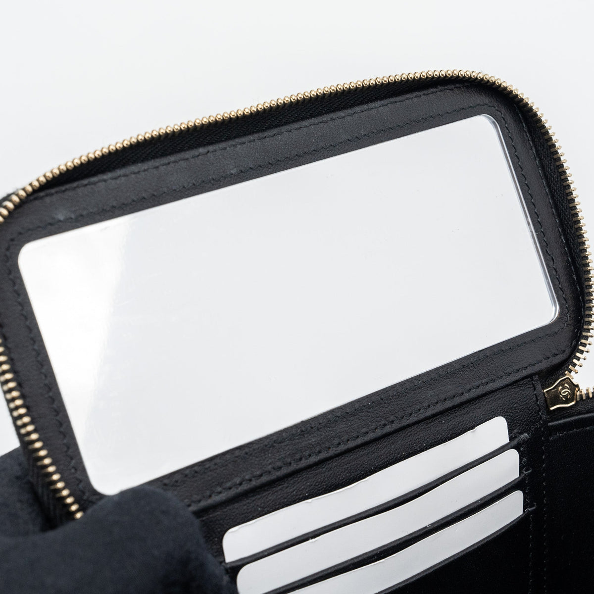 chanel-top-handle-long-vanity-with-chain-lambskin-black-lghwmicrochip