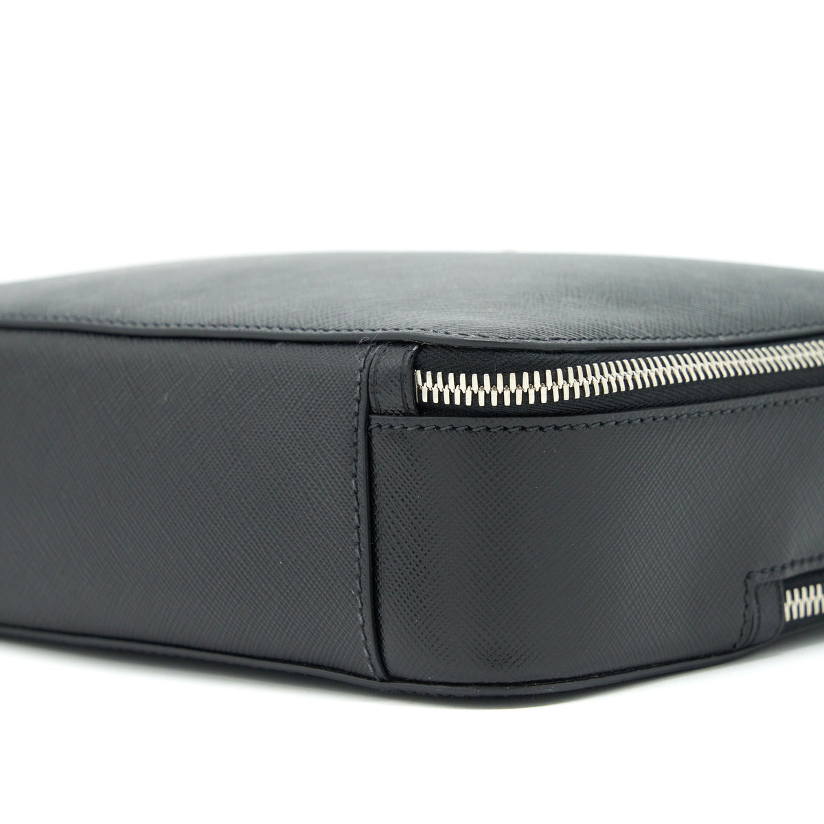 prada-saffiano-black