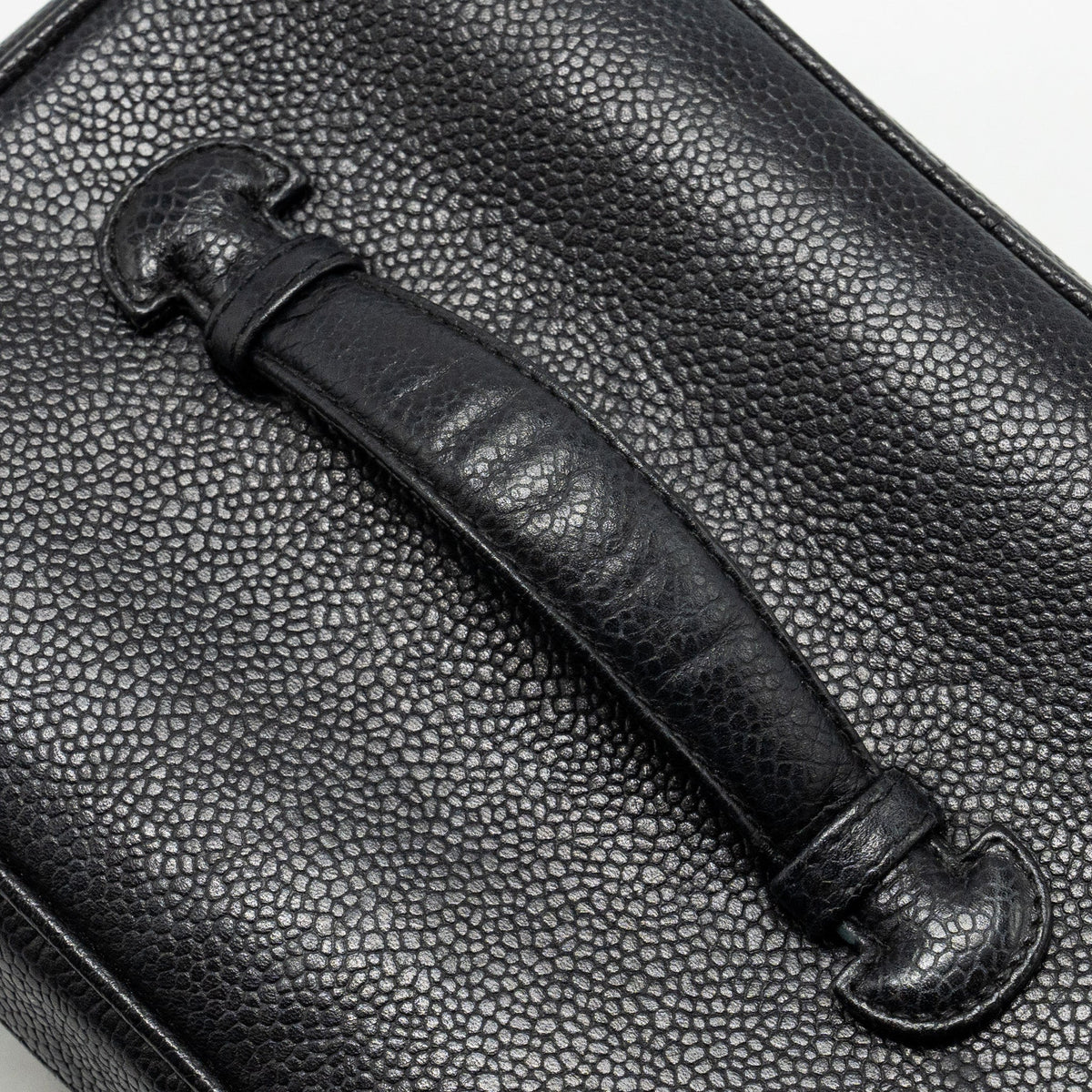 chanel-vintage-vanity-case-caviar-black-ghw-copy