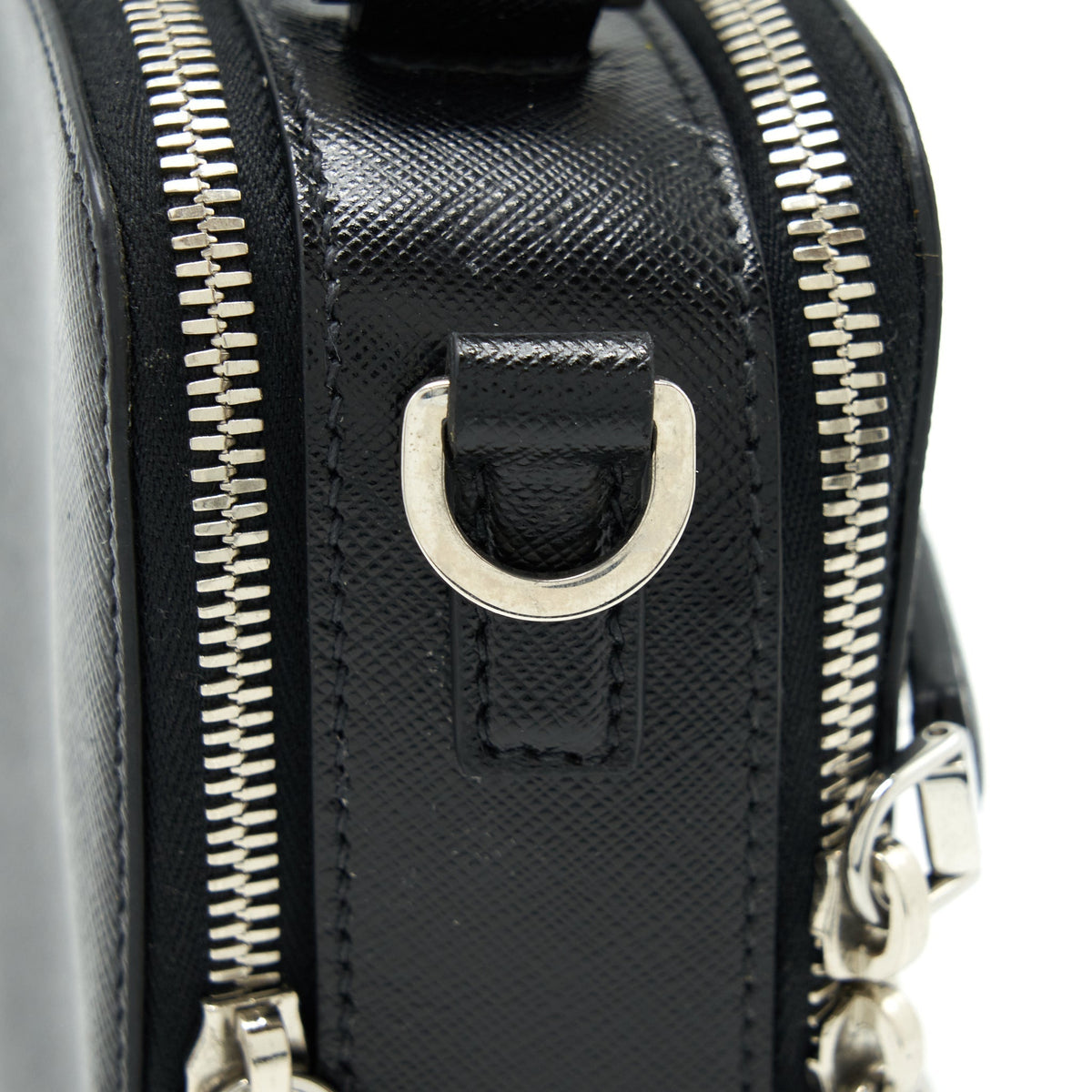 prada-saffiano-black