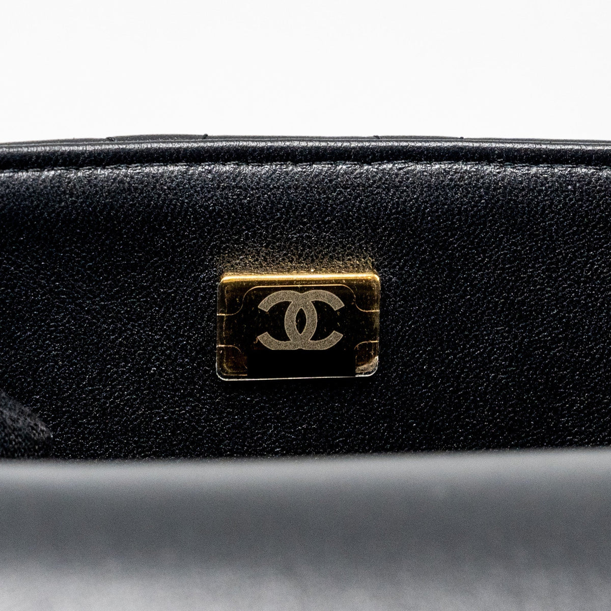 chanel-top-handle-mini-rectangular-flap-bag-lambskin-black-lghwmicrochip-2