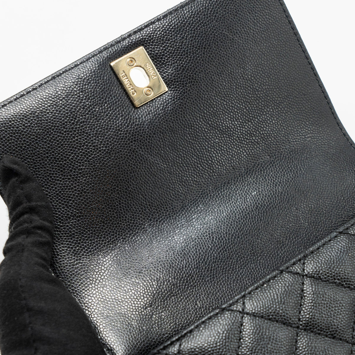 chanel-coco-handle-extra-mini-with-lizard-handle-caviar-black-lghwmicrochip