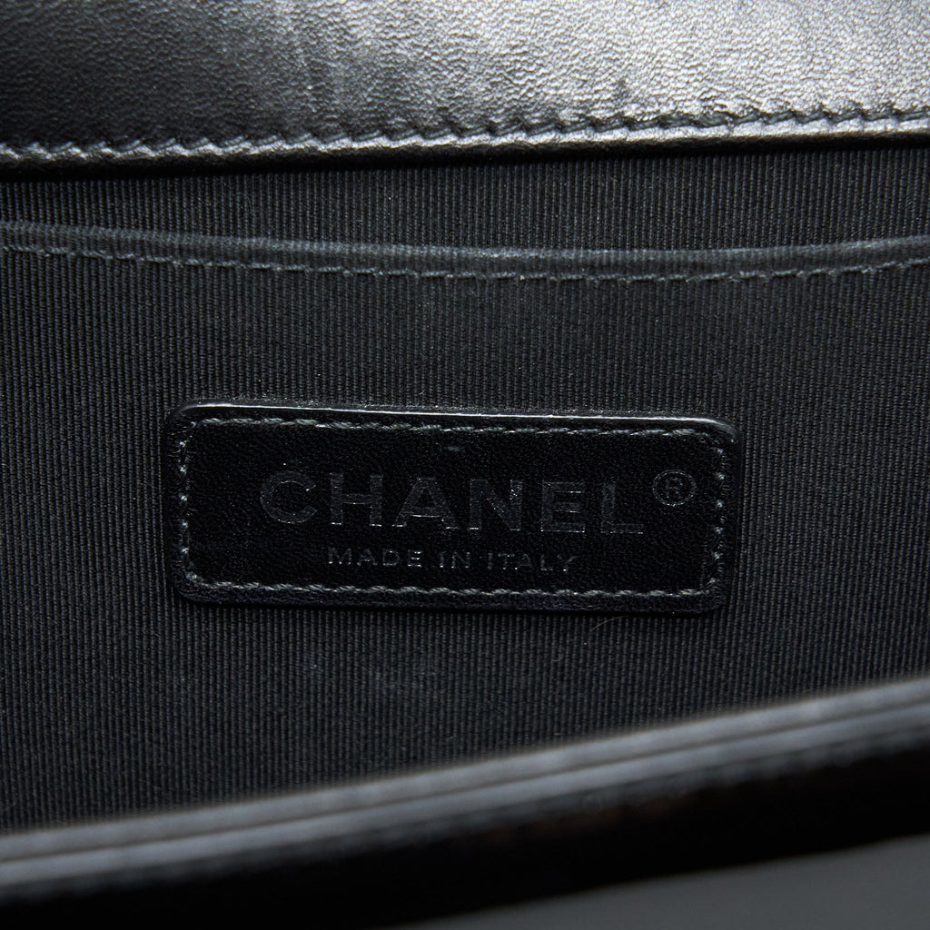 chanel-medium-boy-bag-chevron-limited-patent-black-shw