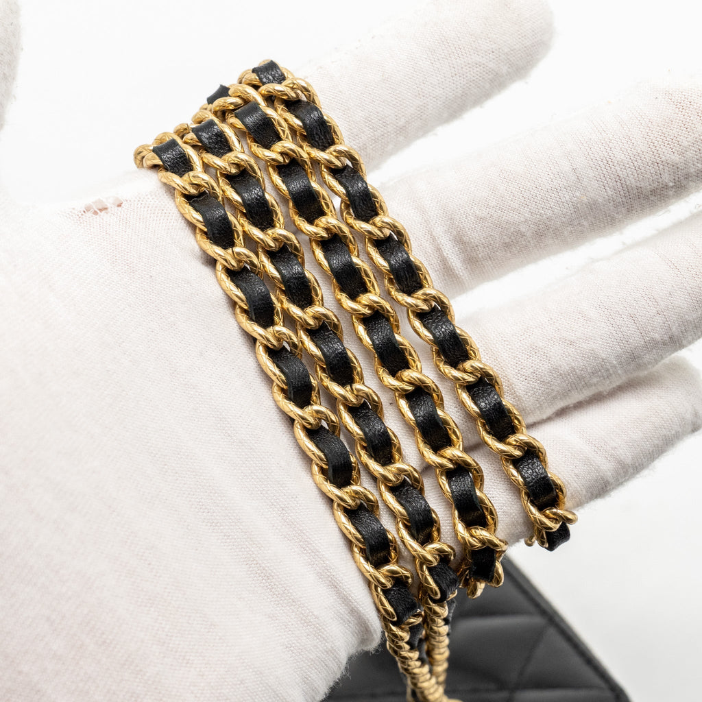 chanel-long-vanity-with-chain-detail-cc-logo-lambskin-black-ghwmicrochip
