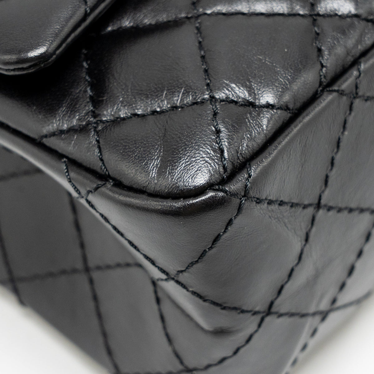chanel-small-2-55-reissue-flap-bag-aged-calfskin-black-ghw-3