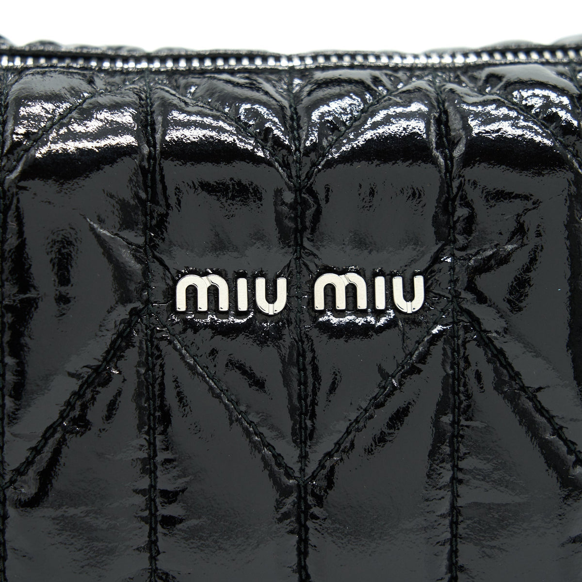 miu-miu-spirit-cire-mini-bag