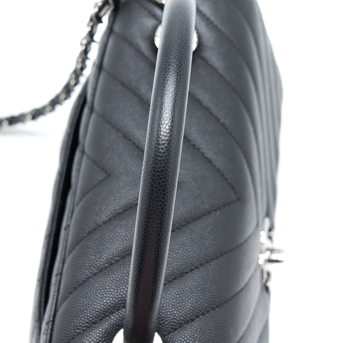 copy-of-chanel-medium-coco-handle-chevron-caviar-black-shw