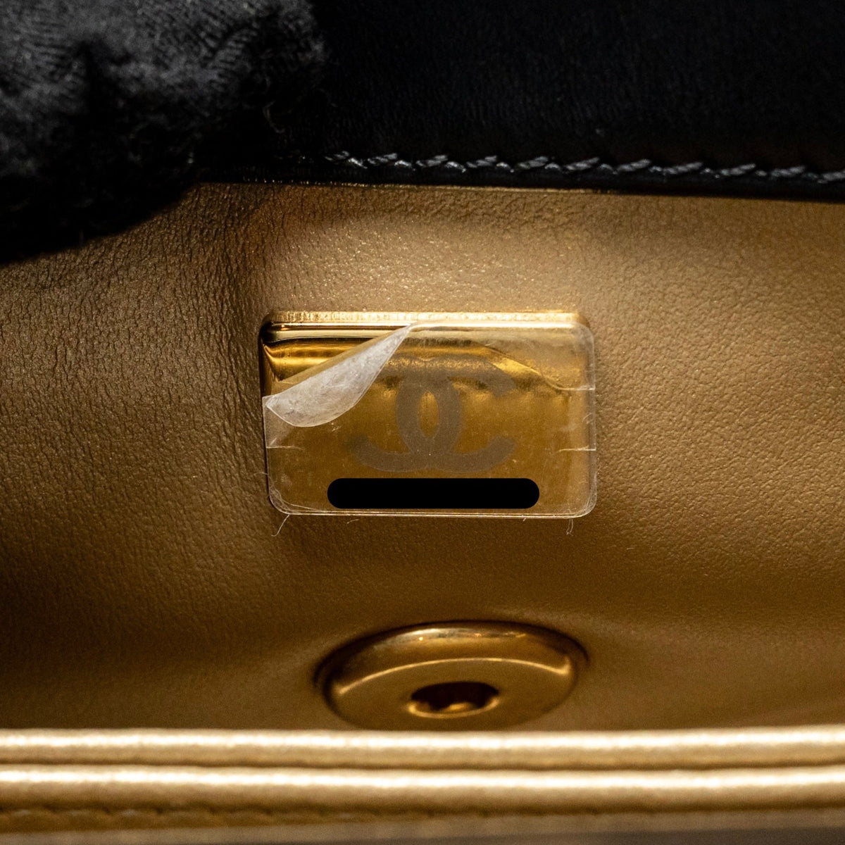 chanel-metal-top-handle-coco-handle-mini-lambskin-black-ghw-microchip