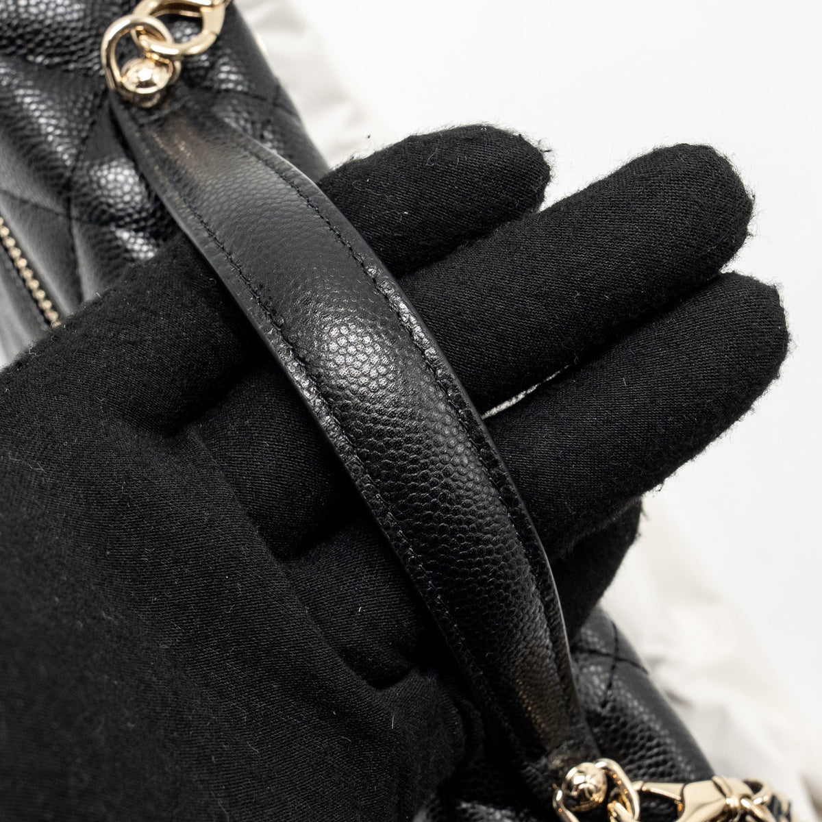 chanel-25p-cc-top-handle-vanity-with-chain-caviar-black-lghwmicrochip-1