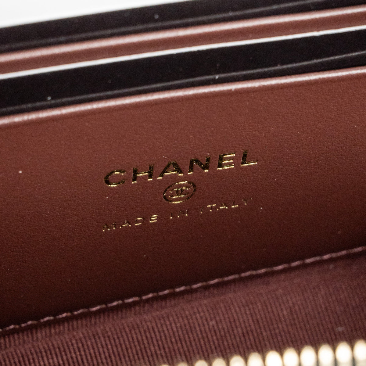 chanel-25p-cc-top-handle-vanity-with-chain-caviar-black-lghwmicrochip-1
