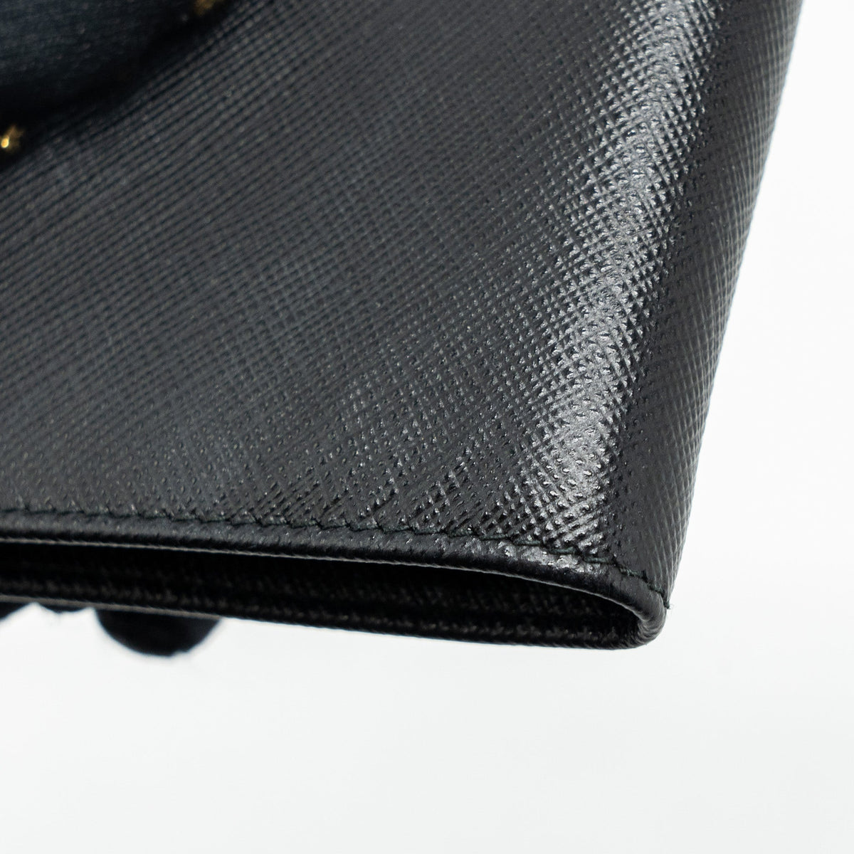 prada-small-saffiano-leather-wallet-black-ghw
