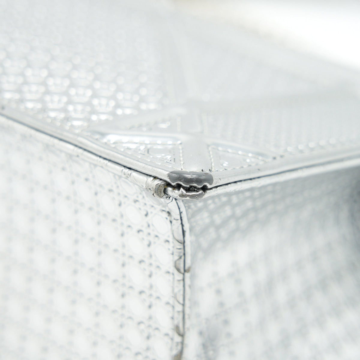 dior-medium-diorma-metallic-silver-with-shw