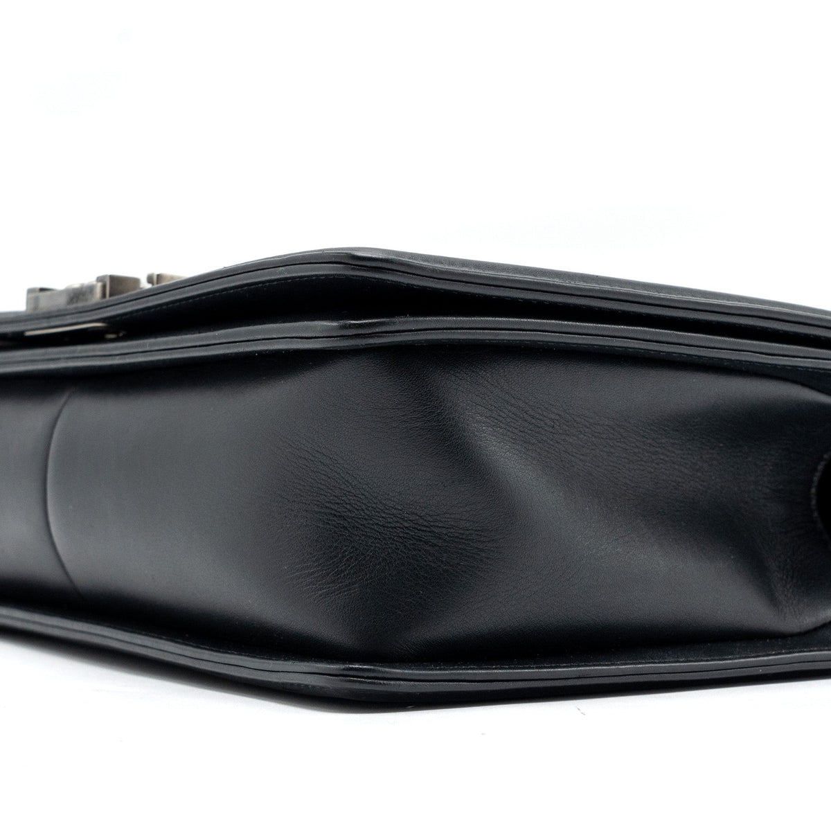 chanel-new-medium-boy-bag-smooth-calfskin-black-ruthenium-hardware