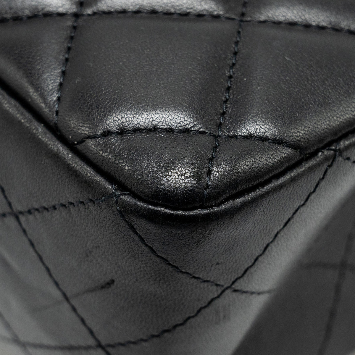 chanel-classic-single-flap-bag-lambskin-black-shw