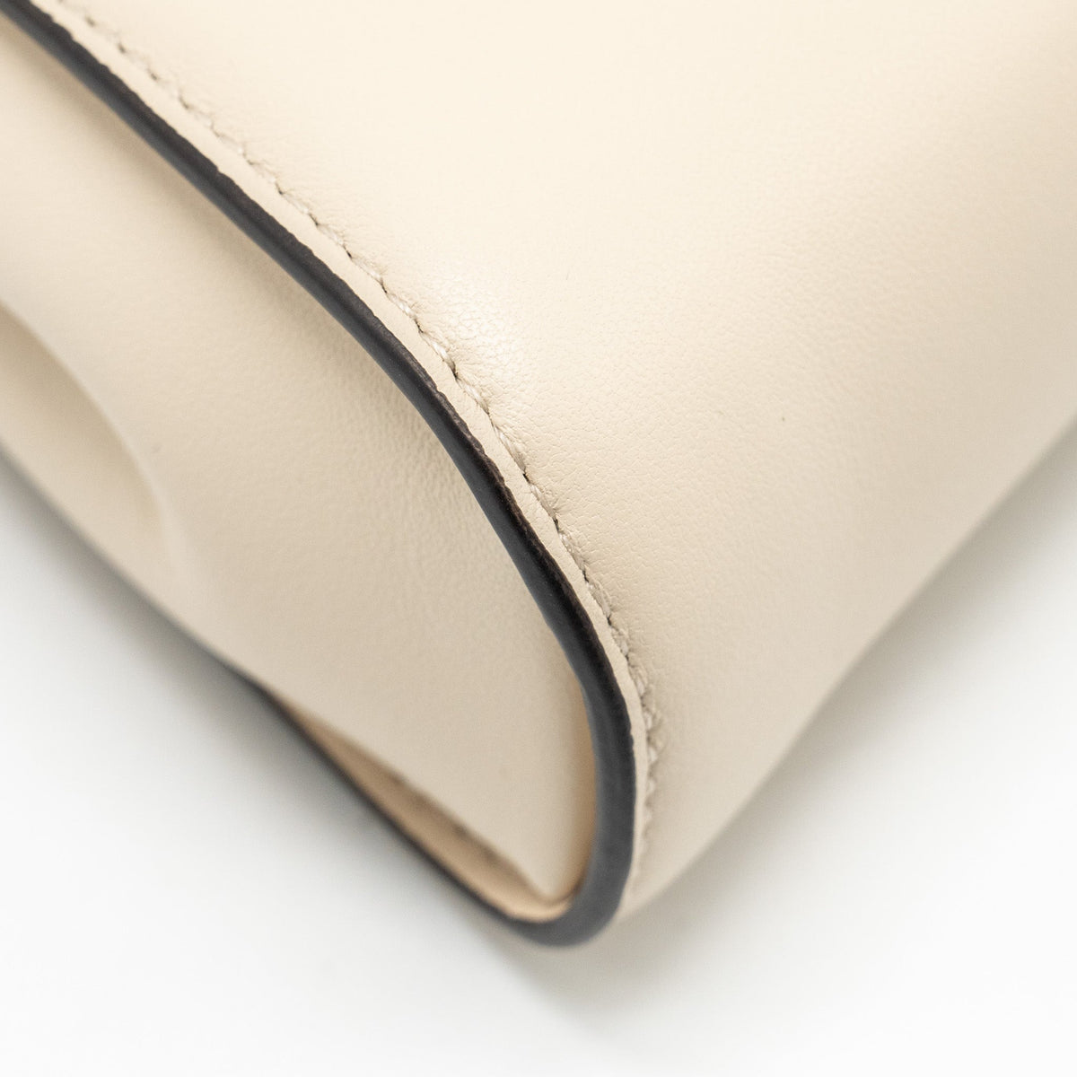 fendi-nano-peekaboo-lambskin-white-ghw