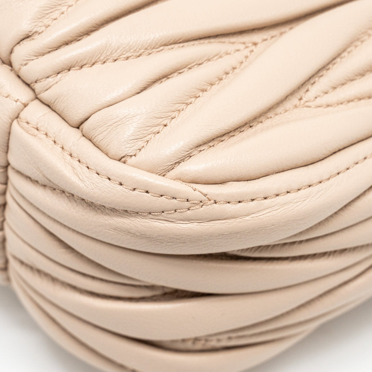 miumiu-wander-matelasse-hobo-bag-nappa-lambskin-ghw
