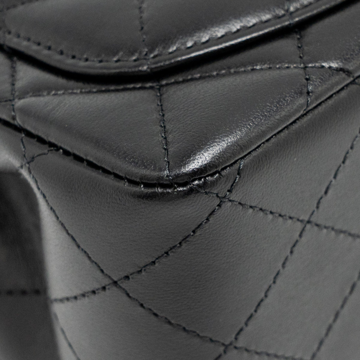 chanel-mini-square-flap-bag-lambskin-lghw-microchip