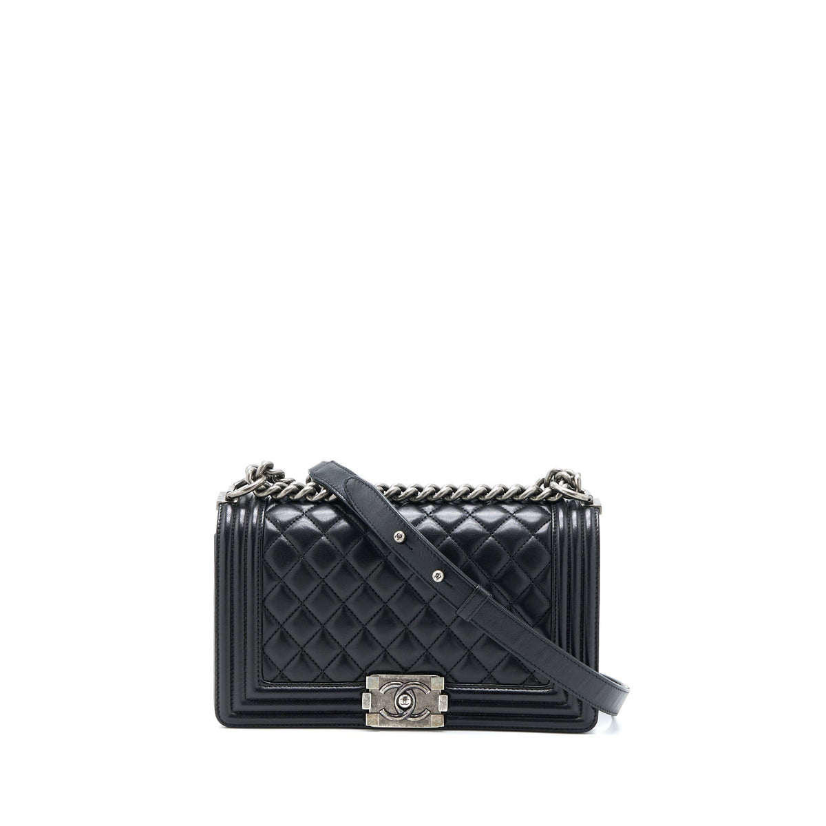 chanel-medium-boy-bag-lambskin-black-ruthenium-shw-1