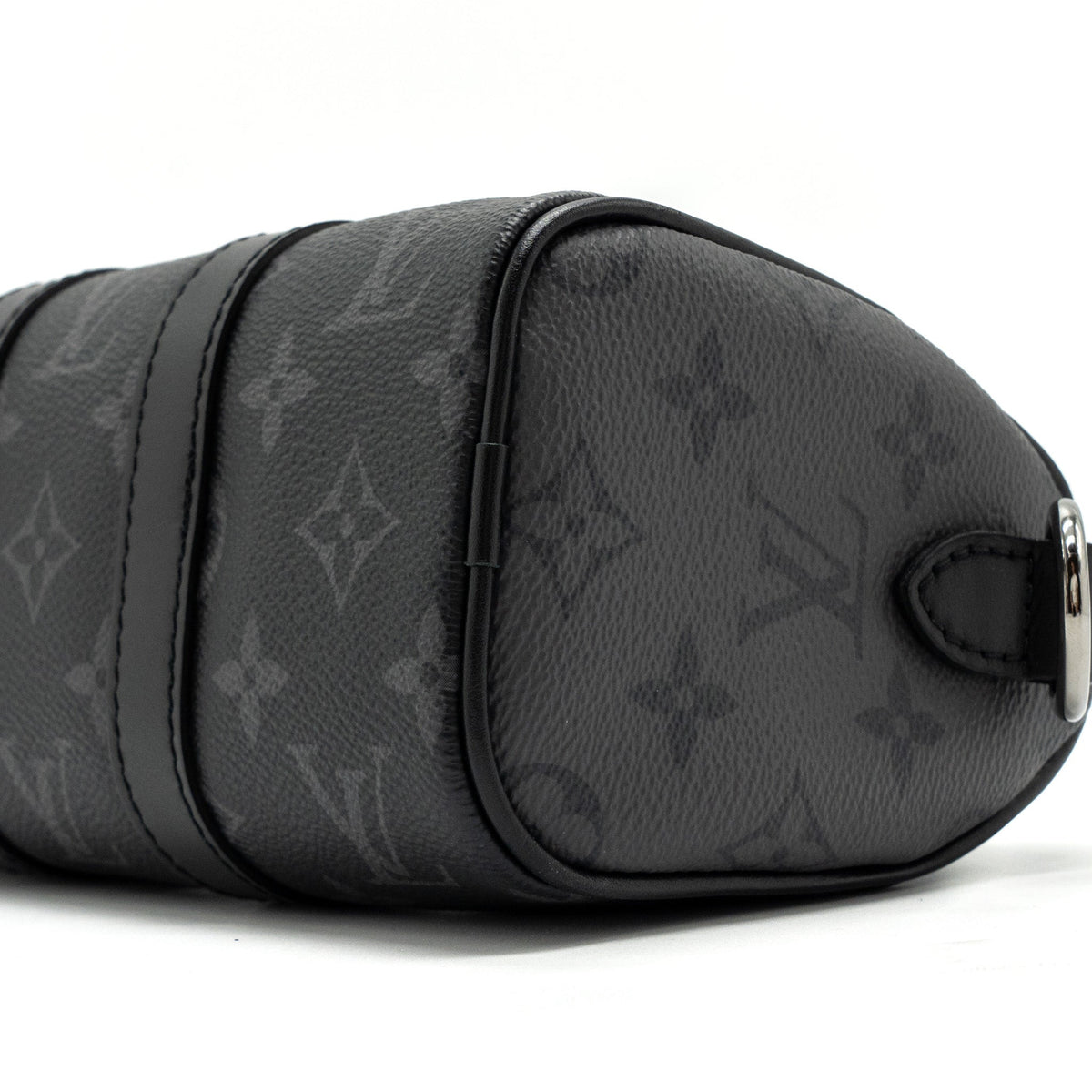 louis-vuitton-keepall-xs-monogram-eclipse-reverse-shw
