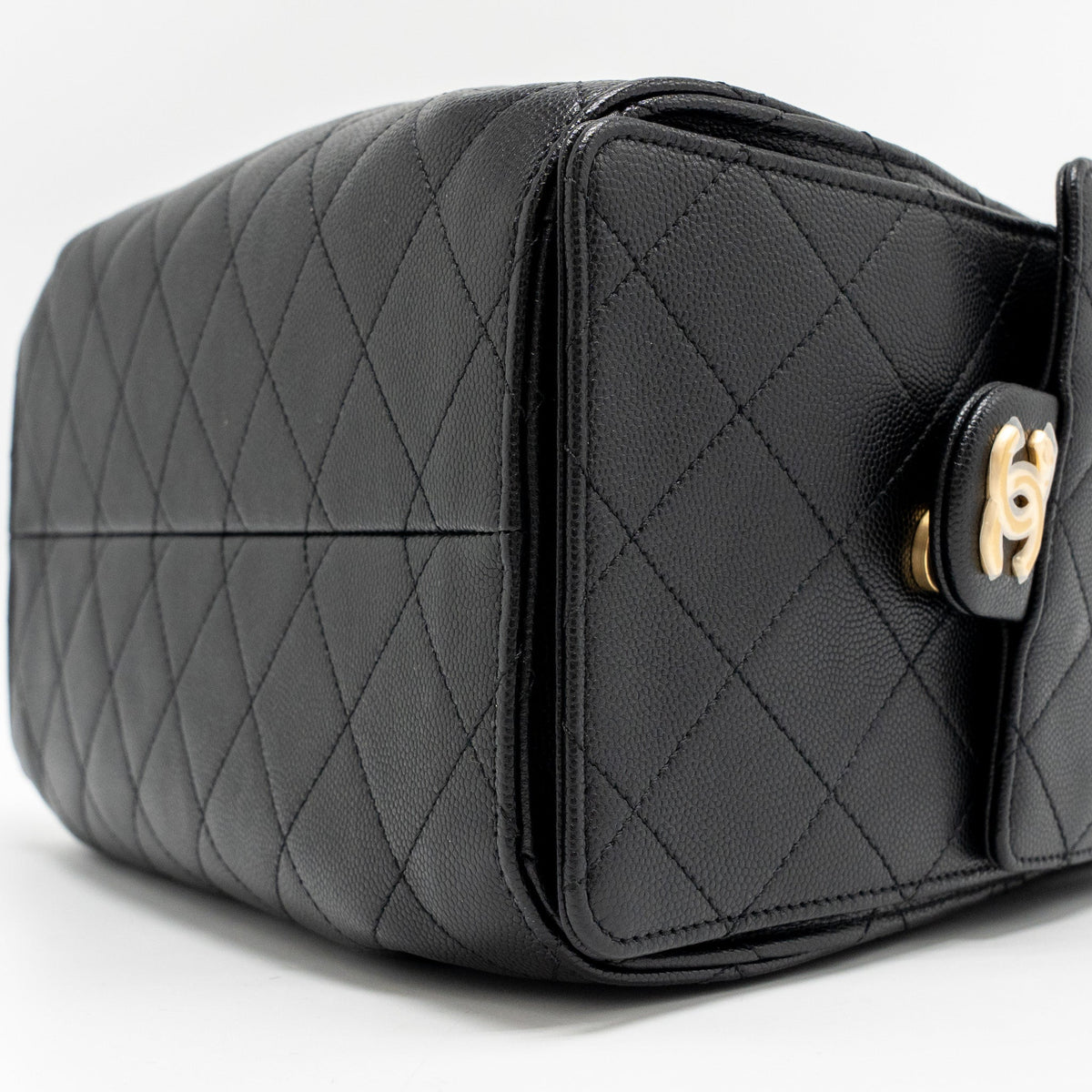 chanel-25-small-handbag-grained-calfskin-black-ghw-microchip-copy