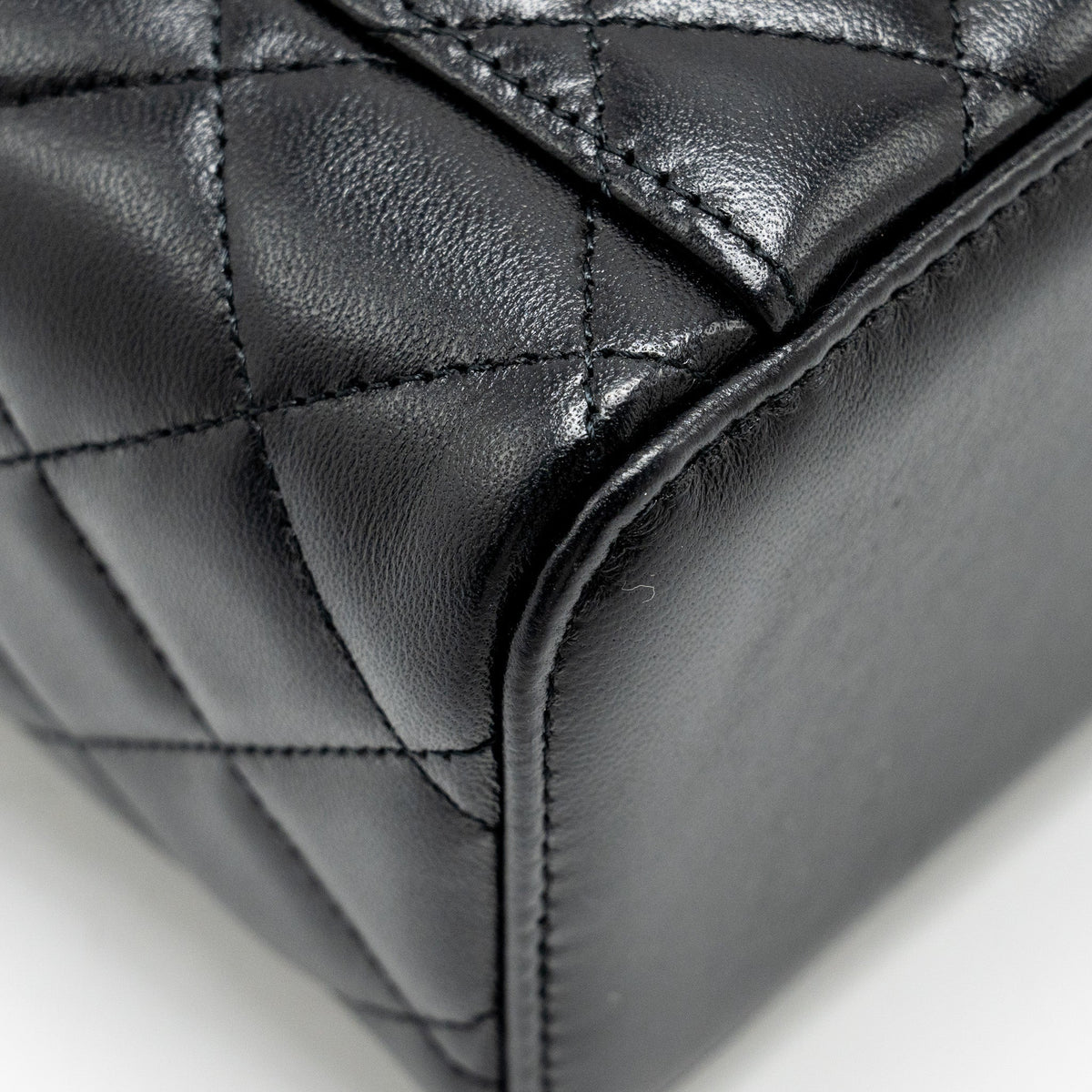 chanel-long-vanity-case-lambskin-black-ghw