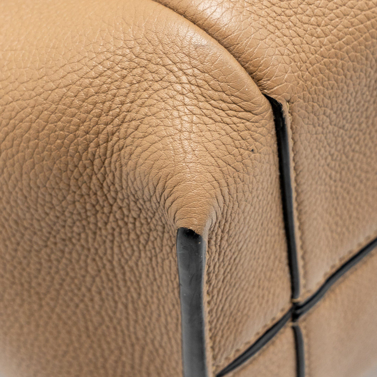 loewe-bag-beige
