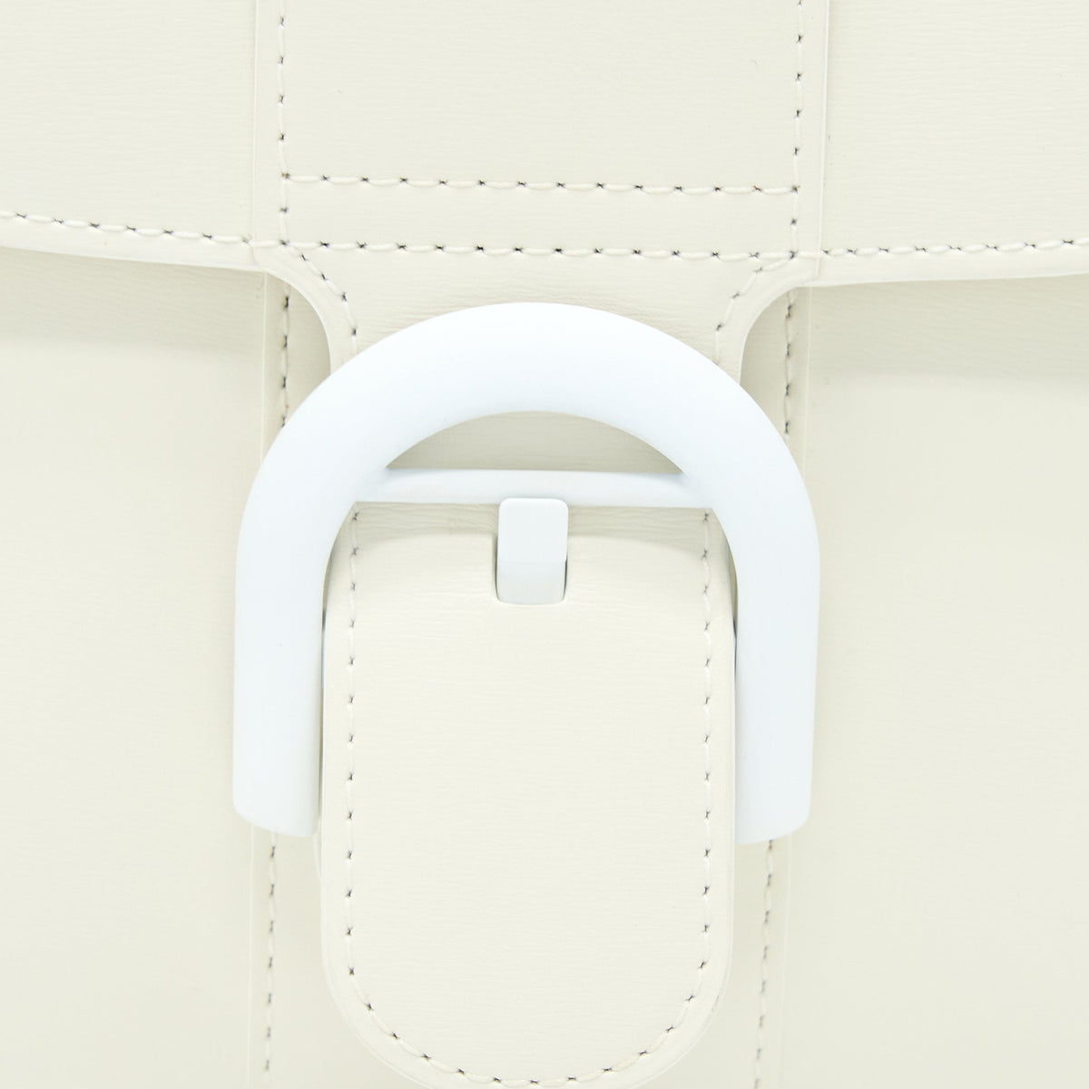 delvaux-mini-brilliant-handbag-calfskin-white-with-white-silver-hardware