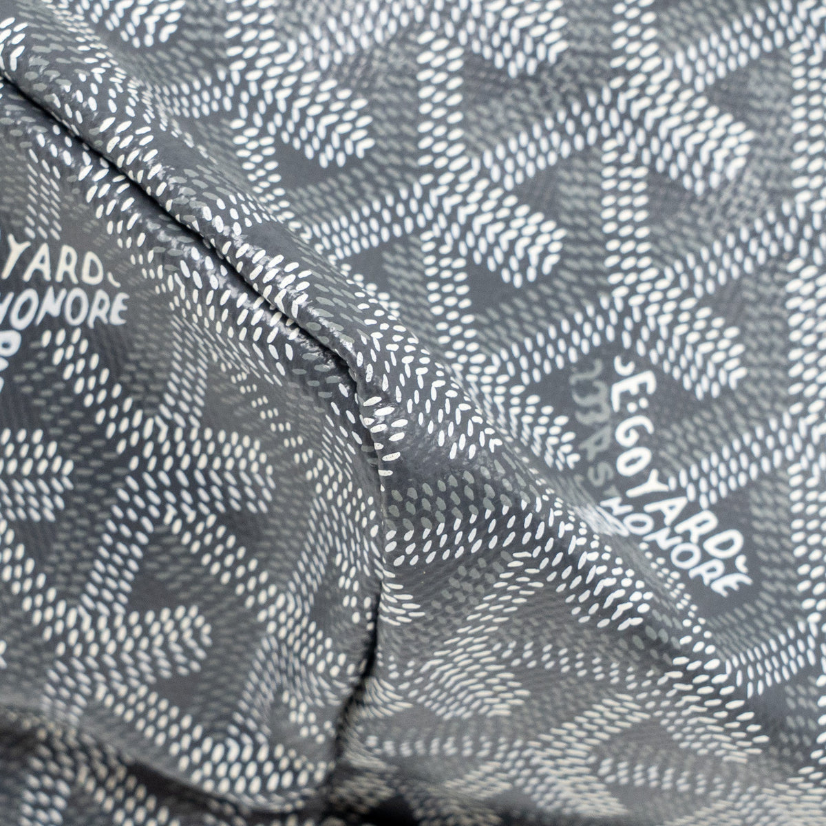 goyard-saint-louis-pm-tote-goyardline-canvas-grey-shw