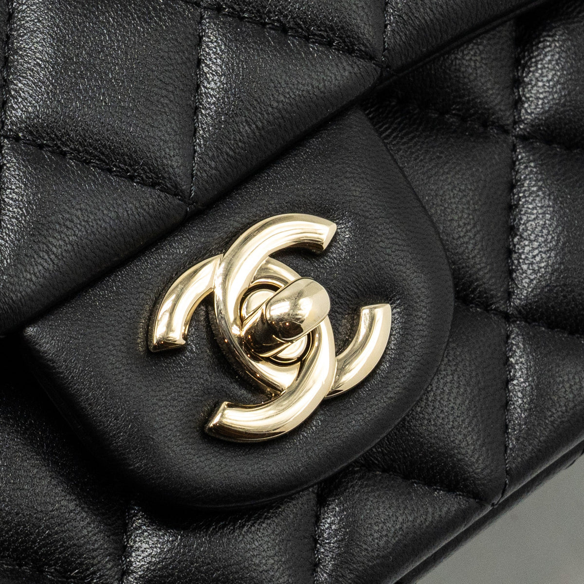 chanel-top-handle-mini-rectangular-flap-bag-lambskin-black-lghw-microchip-copy