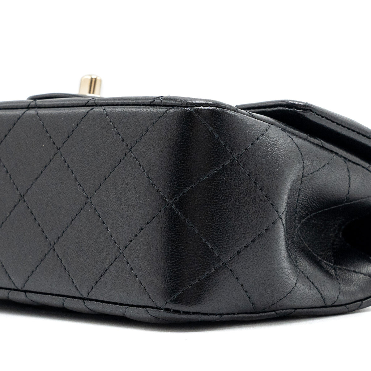 chanel-top-handle-mini-rectangular-lambskin-black-lghwmicrochip
