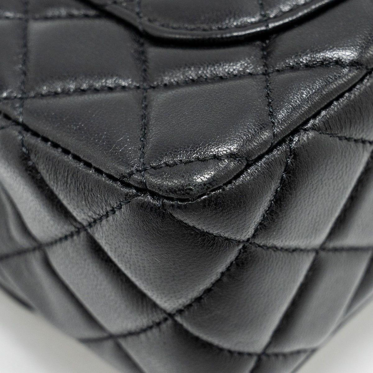 chanel-detailed-top-handle-flap-bag-lambskin-black-ghw-microchip