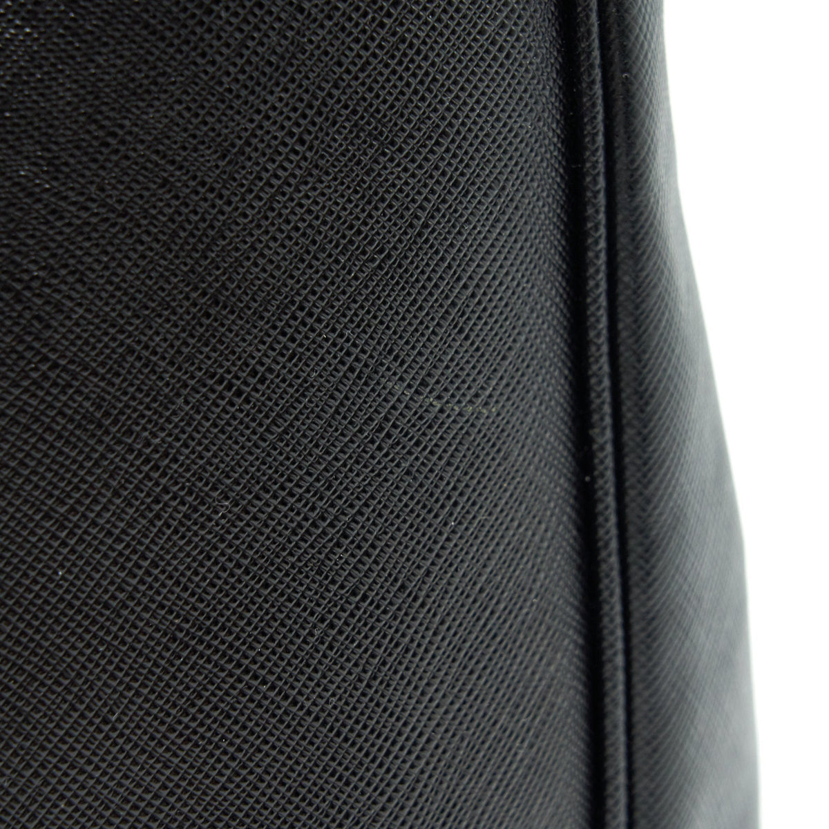prada-saffiano-tote-large-in-black