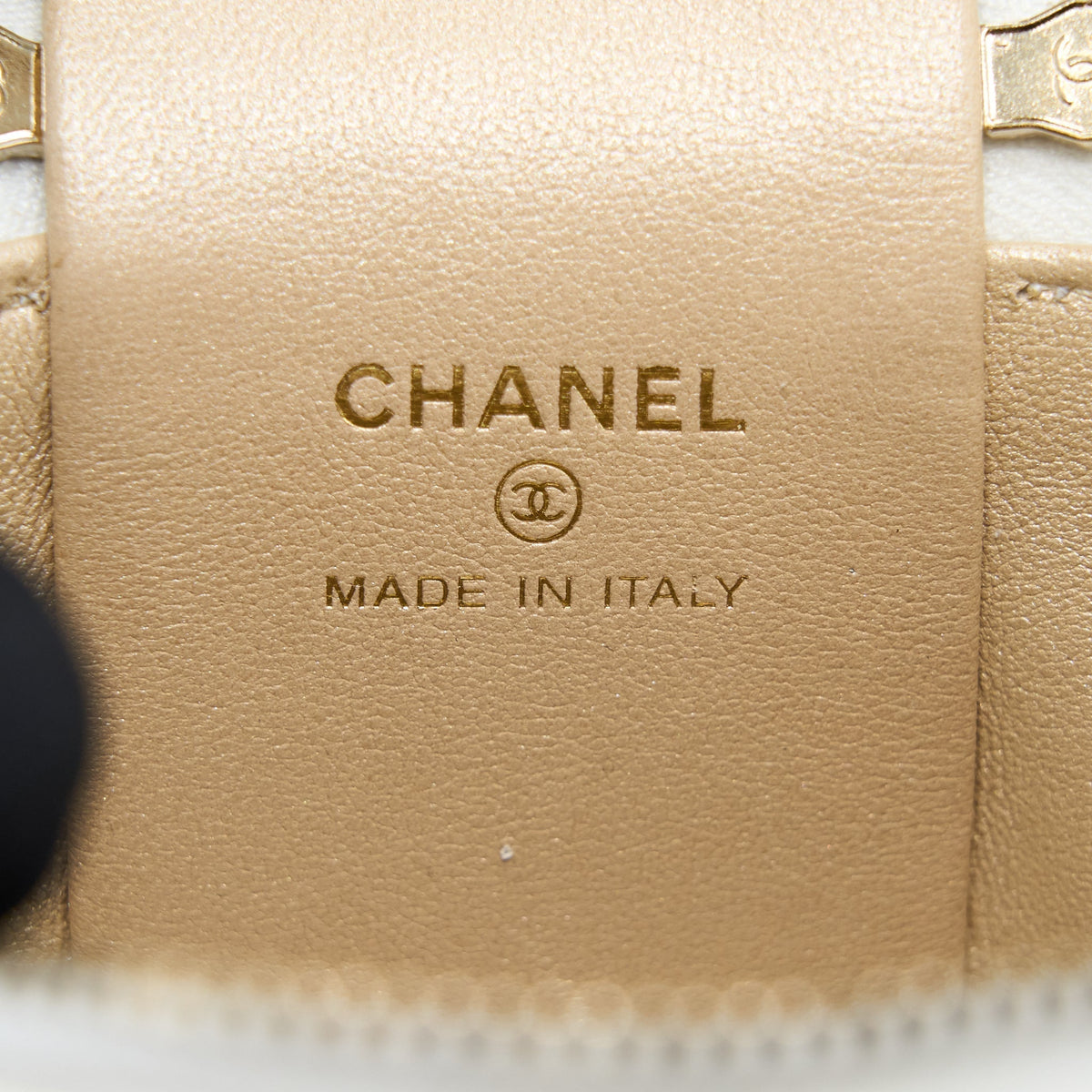 chanel-top-handle-vanity-case-lambskin-white-ghw