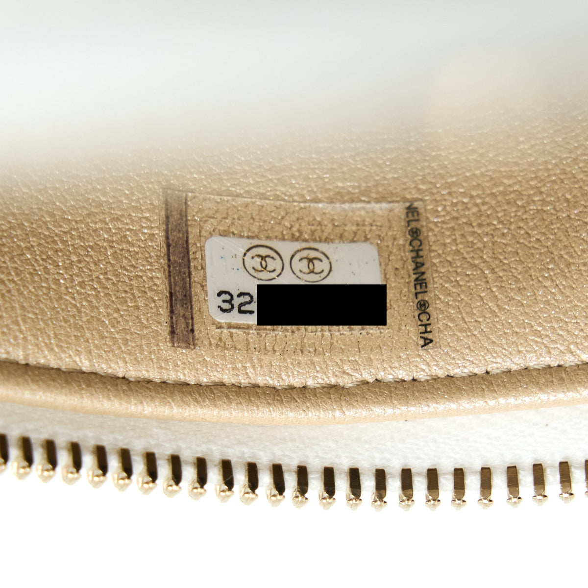 chanel-top-handle-vanity-case-lambskin-white-ghw