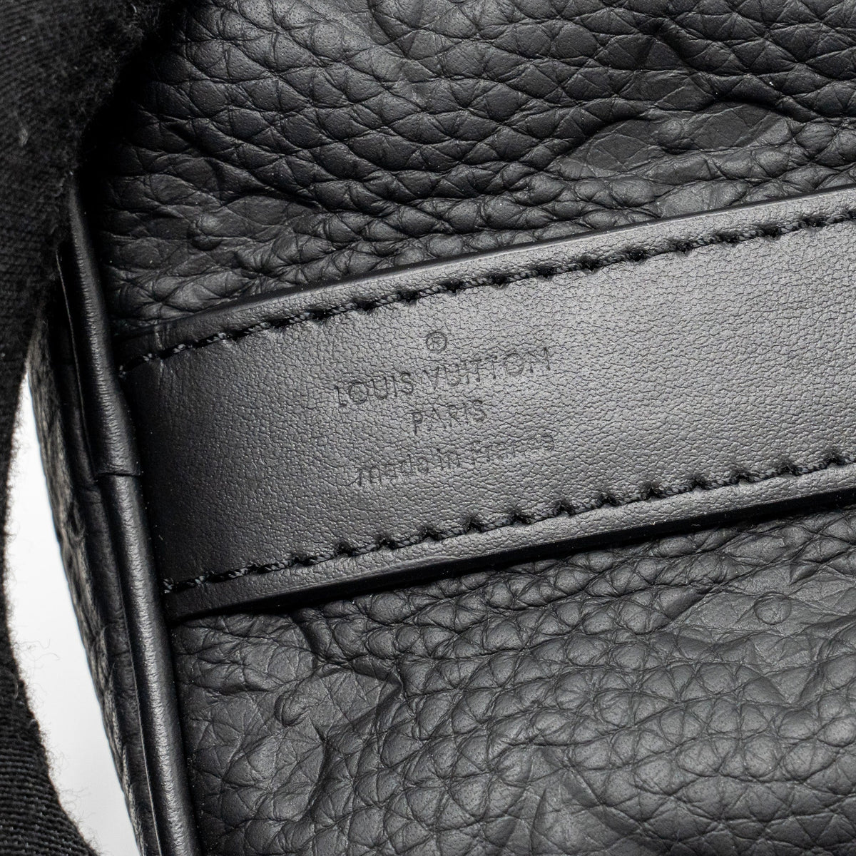 louis-vuitton-keepall-bandouliere-25-monogram-taurillon-leather-black-with-black-hardware