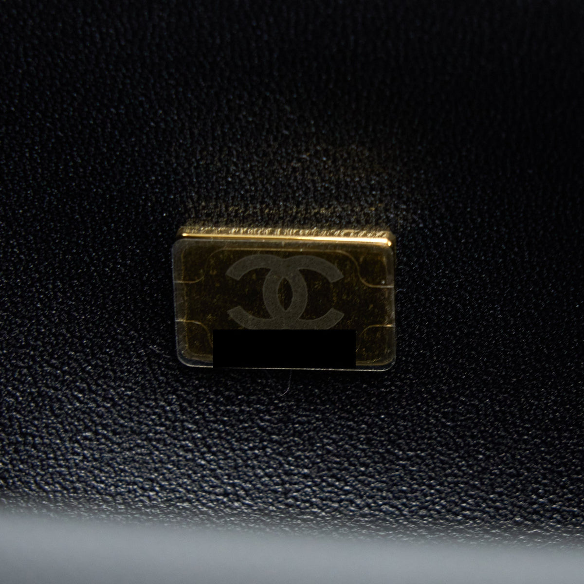 chanel-small-boy-bag-caviar-black-ghw-microchip-1