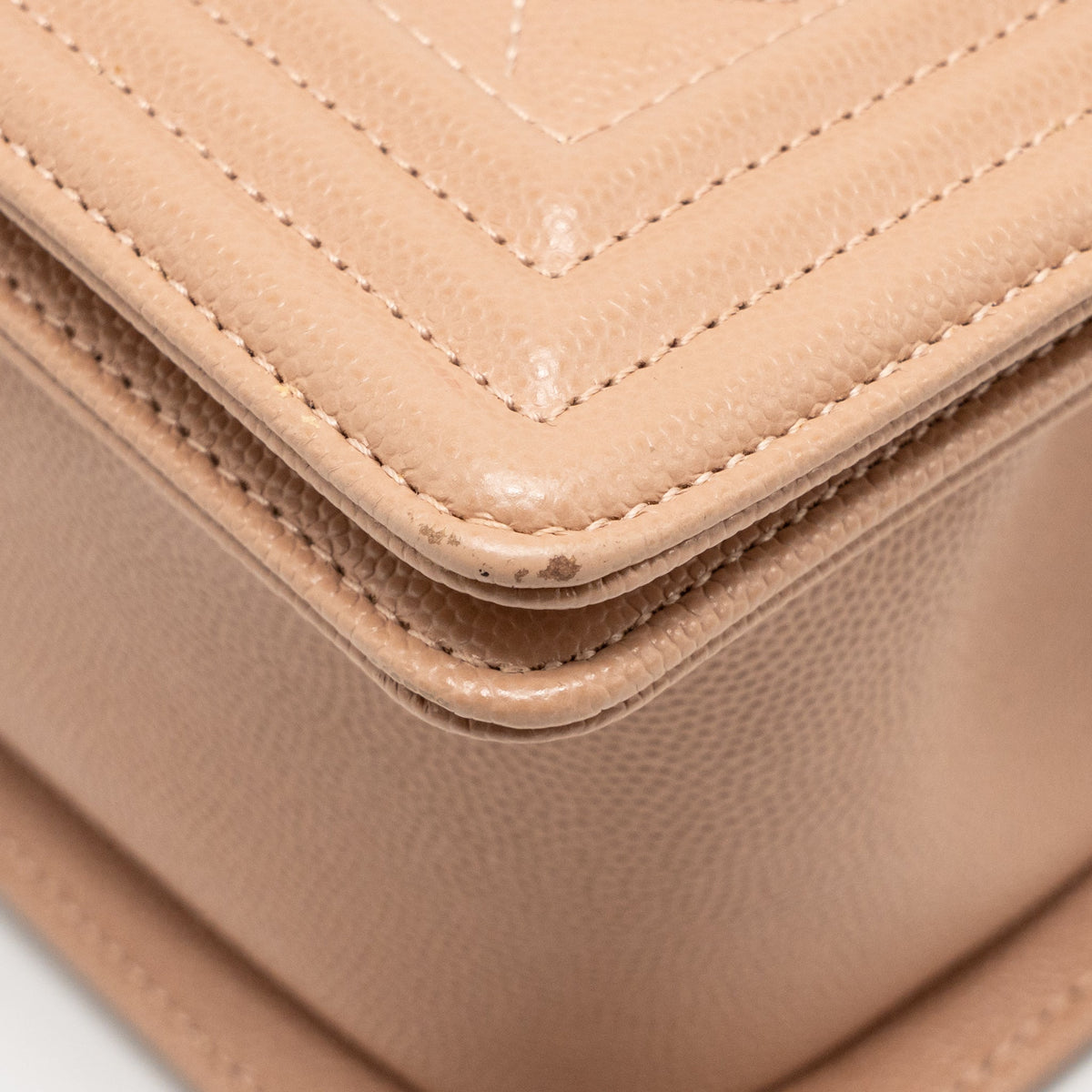 chanel-boy-bag-pink